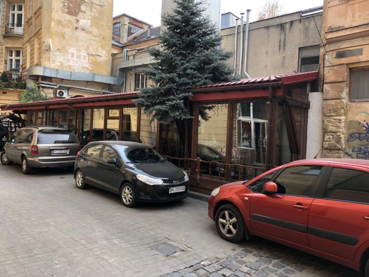 Apartment On Mikhalcuk Λβιβ Εξωτερικό φωτογραφία