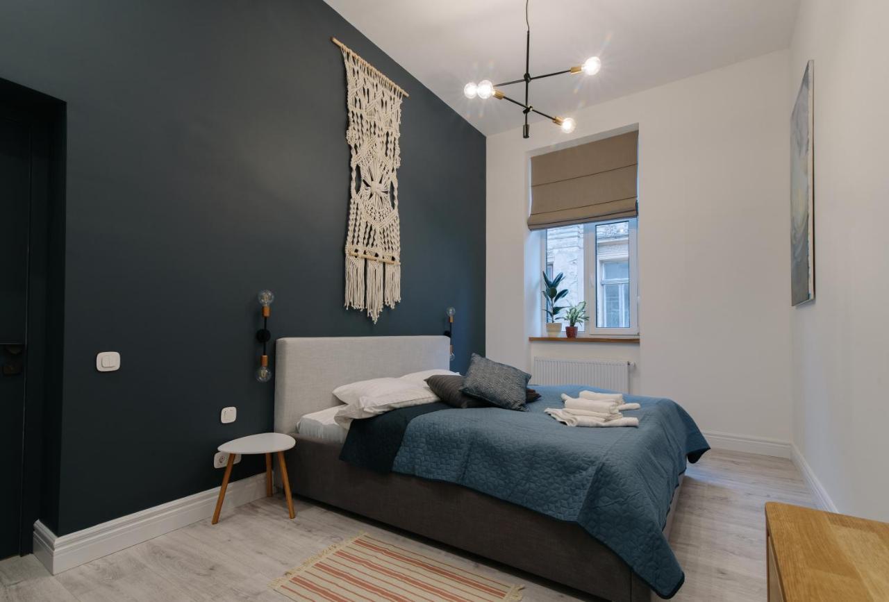 Apartment On Mikhalcuk Λβιβ Εξωτερικό φωτογραφία