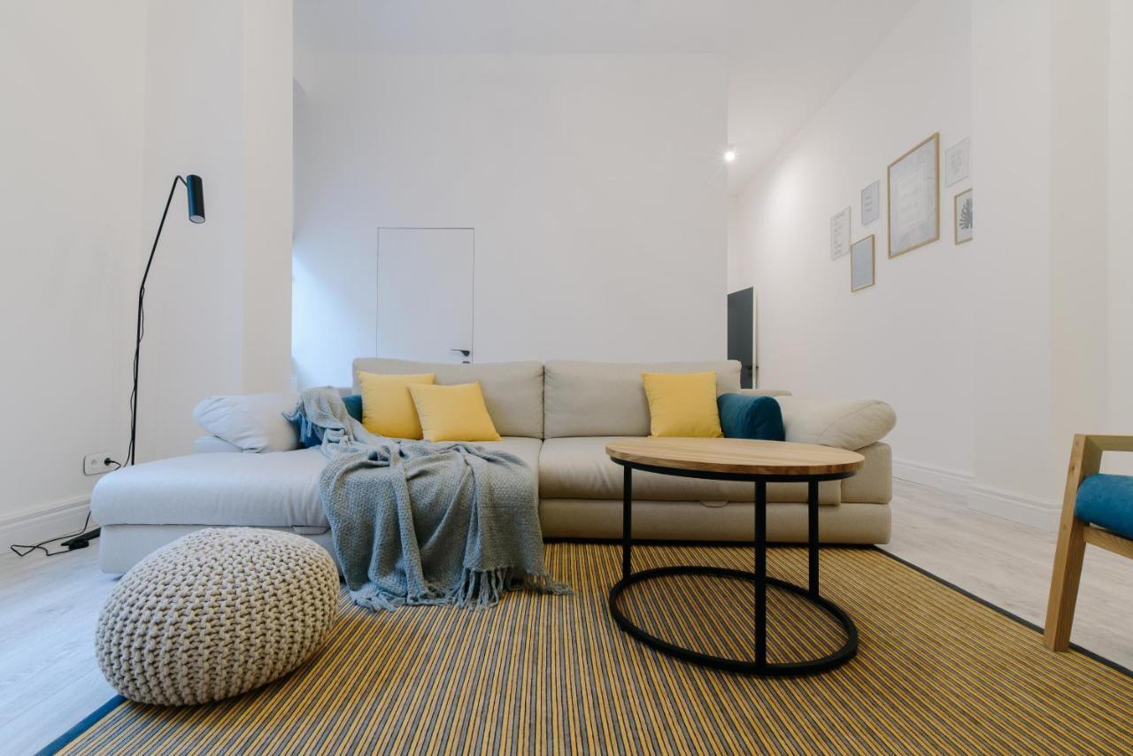 Apartment On Mikhalcuk Λβιβ Εξωτερικό φωτογραφία